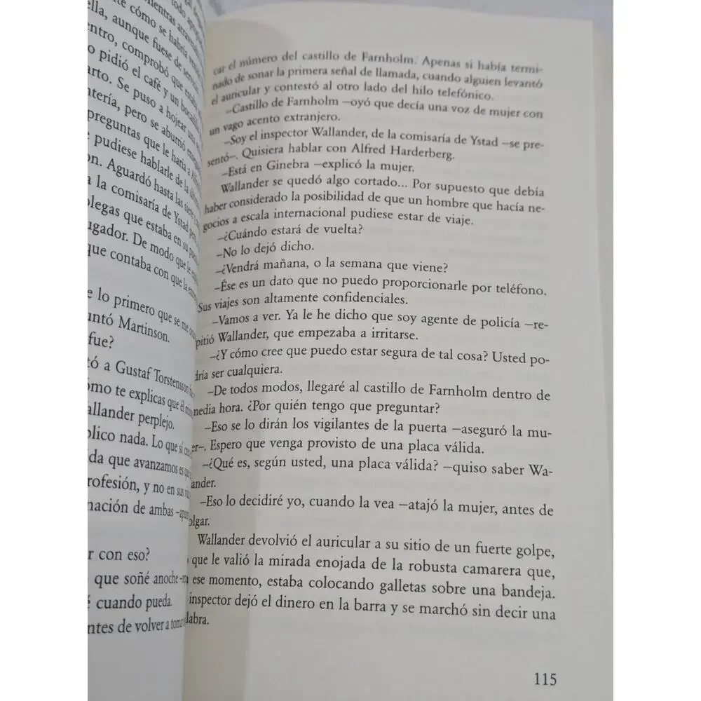 El Hombre Sonriente por Henning Mankell - Ed. TusQuets - Spanish C29